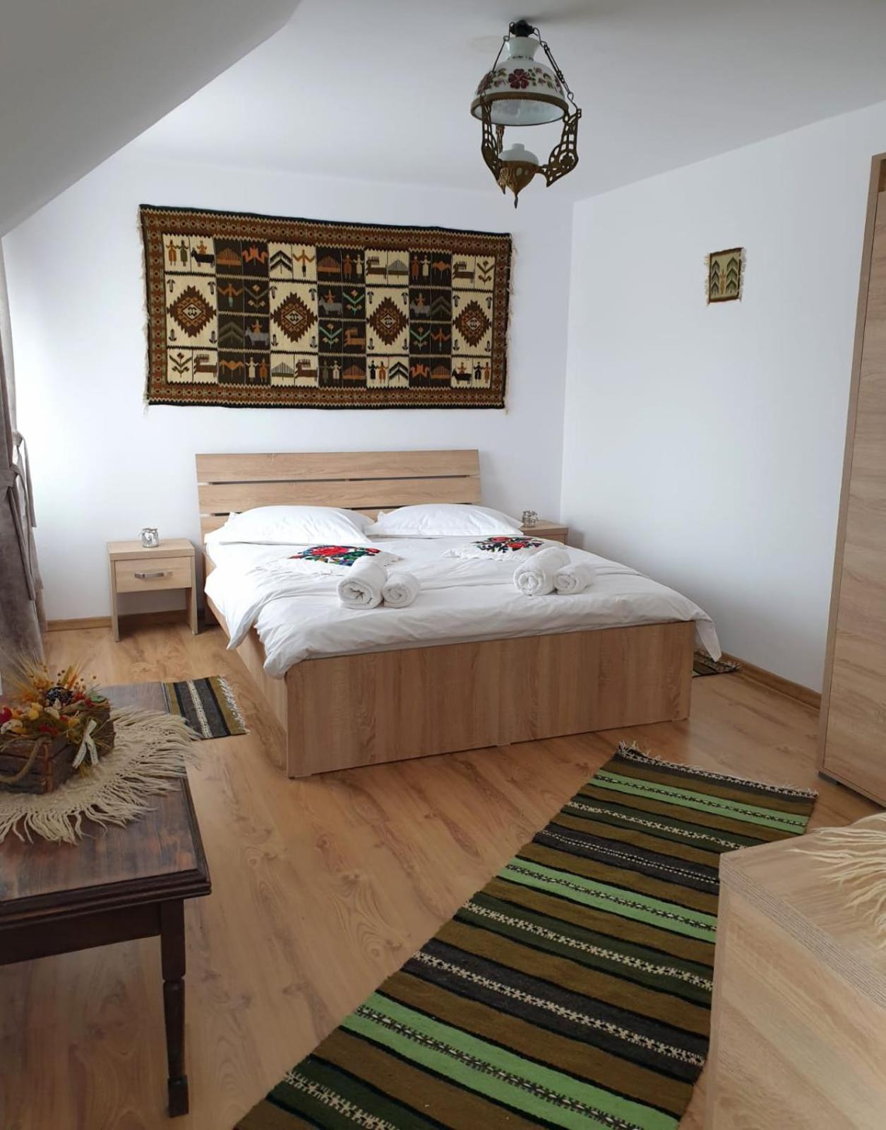مبيت وإفطار Rozavlea Casa Tomsa الغرفة الصورة